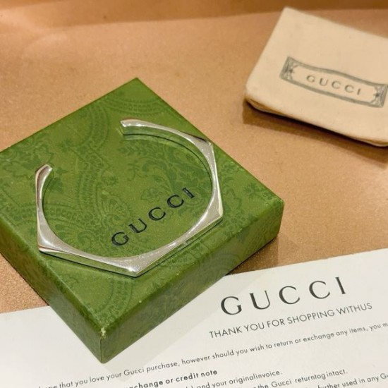 2025SS ブレスレット GUCCI グッチ デイリー使いに最適な洗練デザイン