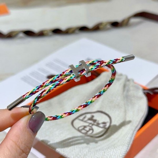2025SS ブレスレット HERMES エルメス 洗練と上品が共存する名作アクセ
