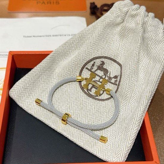 2025SS ブレスレット HERMES エルメス 永遠の定番 ケリー＆シェーヌ風デザイン