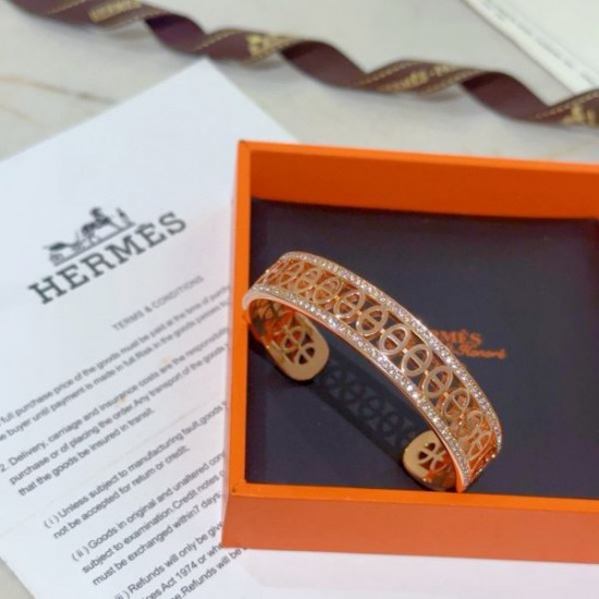 2025SS ブレスレット HERMES エルメス 気品あふれるクラシックスタイル