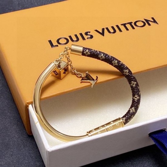 2025SS ブレスレット LOUIS VUITTON ルイヴィトン 圧倒的高級感の人気モデル