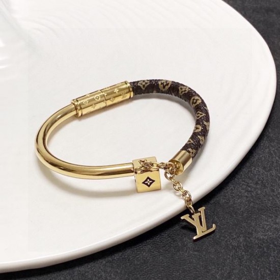 2025SS ブレスレット LOUIS VUITTON ルイヴィトン 圧倒的高級感の人気モデル