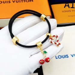 2025SS ブレスレット LOUIS VUITTON ルイヴィトン 手元を華やかに彩る注目アクセ