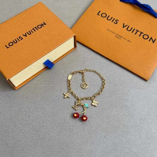 2025SS ブレスレット LOUIS VUITTON ルイヴィトン 気品とモードが融合した名作