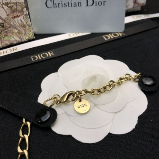 2025SS ネックレス DIOR ディオール パール＆ロゴが映える注目アイテム