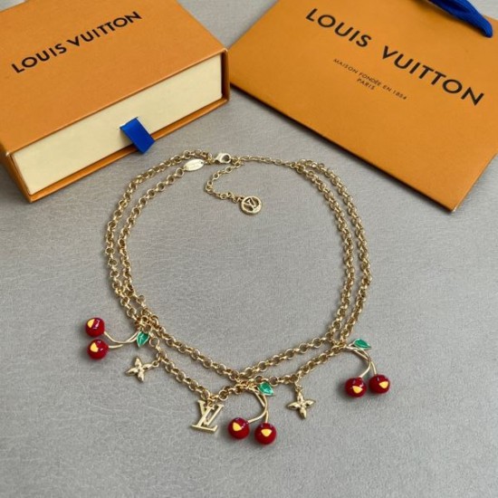 2025SS ネックレス LOUIS VUITTON ルイヴィトン トレンド映えするラグジュアリースタイル