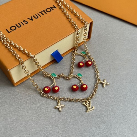 2025SS ネックレス LOUIS VUITTON ルイヴィトン トレンド映えするラグジュアリースタイル