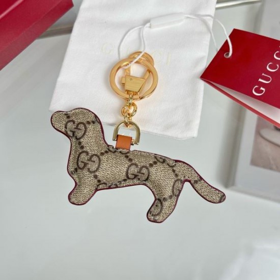 2025SS キーホルダー GUCCI グッチ 夏のおでかけにぴったりな定番人気アイテム