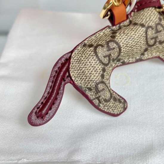 2025SS キーホルダー GUCCI グッチ 夏のおでかけにぴったりな定番人気アイテム