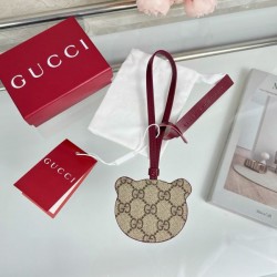 2025SS キーホルダー GUCCI グッチ この夏欠かせない高級感あふれる新作アイテム
