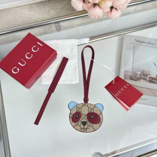 2025SS キーホルダー GUCCI グッチ この夏欠かせない高級感あふれる新作アイテム