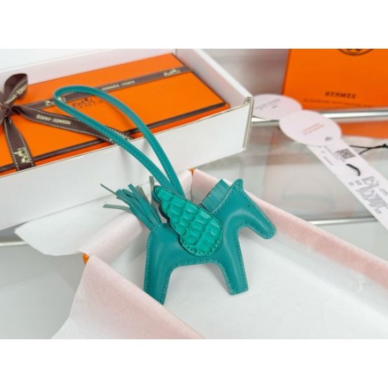 2025SS キーホルダー HERMES エルメス 夏季新作 ファン必見の大注目アイテム