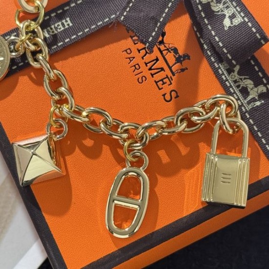 2025SS キーホルダー HERMES エルメス 愛用者急増中！高評価の夏季新作