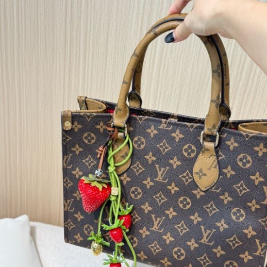2025SS キーホルダー LOEWE ロエベ クリスマスギフトにも最適な上質アイテム