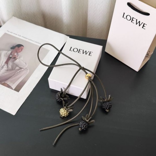 2025SS キーホルダー LOEWE ロエベ 気分が上がる！憧れのハイブランド小物