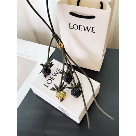 2025SS キーホルダー LOEWE ロエベ 気分が上がる！憧れのハイブランド小物