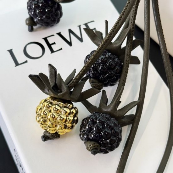 2025SS キーホルダー LOEWE ロエベ 気分が上がる！憧れのハイブランド小物