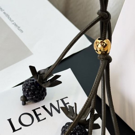 2025SS キーホルダー LOEWE ロエベ 気分が上がる！憧れのハイブランド小物