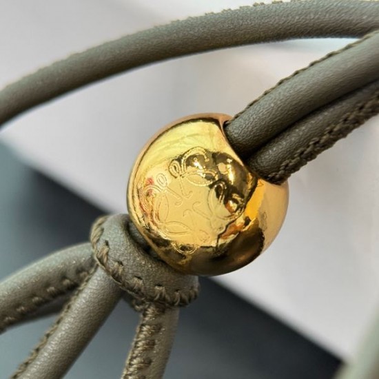 2025SS キーホルダー LOEWE ロエベ 気分が上がる！憧れのハイブランド小物