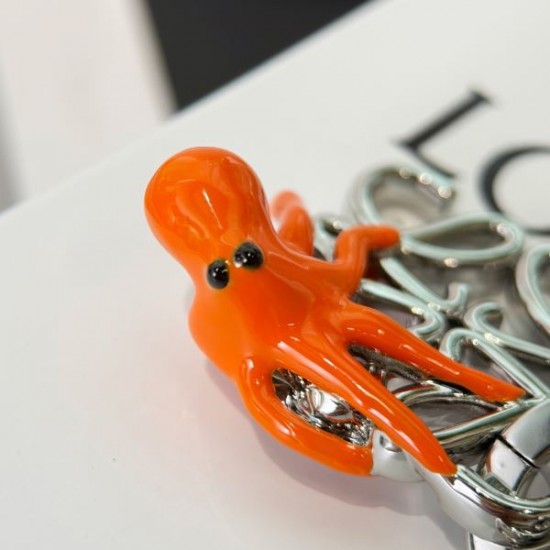 2025SS キーホルダー LOEWE ロエベ 限定1点！VIP顧客向け特別セールアイテム