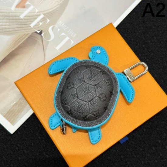 2025SS キーホルダー LOUIS VUITTON ルイヴィトン 存在感抜群！インパクト大の新作