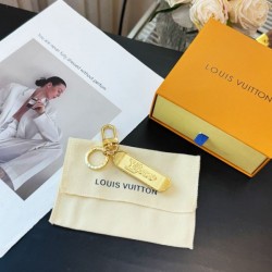 2025SS キーホルダー LOUIS VUITTON ルイヴィトン 上品カジュアルに仕上がる逸品