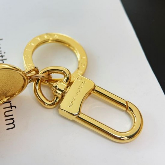 2025SS キーホルダー LOUIS VUITTON ルイヴィトン 上品カジュアルに仕上がる逸品