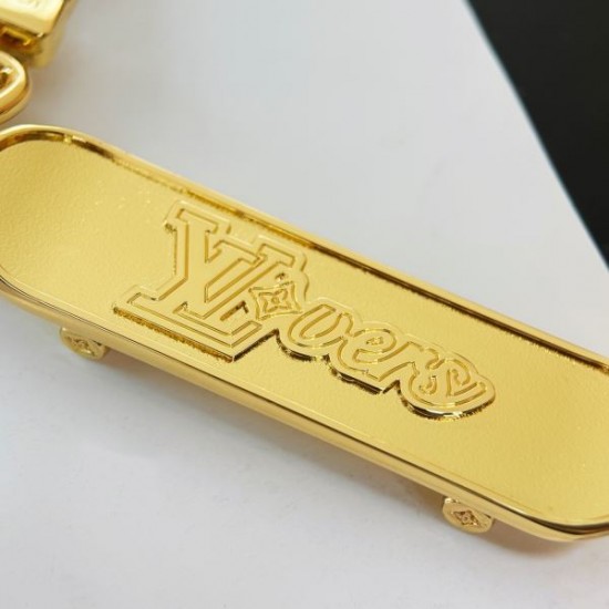 2025SS キーホルダー LOUIS VUITTON ルイヴィトン 上品カジュアルに仕上がる逸品