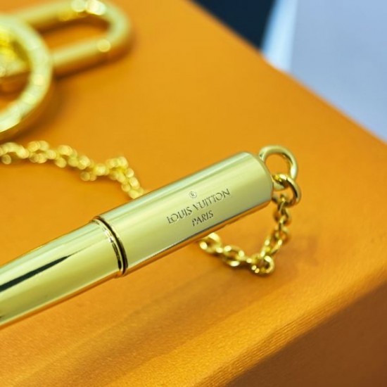2025SS キーホルダー LOUIS VUITTON ルイヴィトン 今っぽい着こなしに決まる最旬スタイル