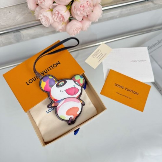 2025SS キーホルダー LOUIS VUITTON ルイヴィトン 存在感たっぷりの話題アイテム