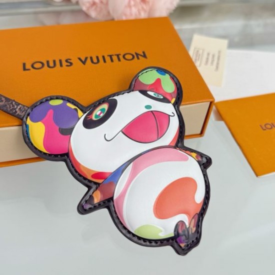 2025SS キーホルダー LOUIS VUITTON ルイヴィトン 存在感たっぷりの話題アイテム