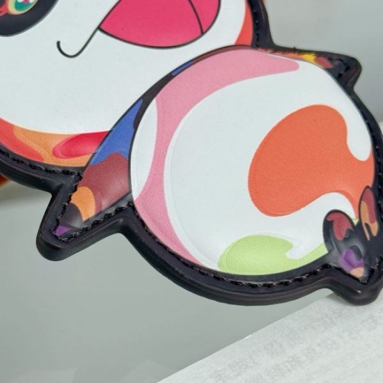 2025SS キーホルダー LOUIS VUITTON ルイヴィトン 存在感たっぷりの話題アイテム