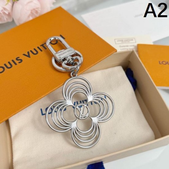2025SS キーホルダー LOUIS VUITTON ルイヴィトン お洒落さん支持率No.1の新作
