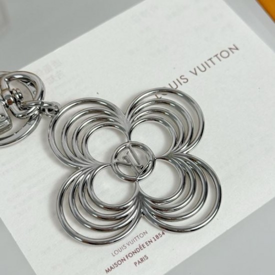 2025SS キーホルダー LOUIS VUITTON ルイヴィトン お洒落さん支持率No.1の新作