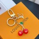 2025SS キーホルダー LOUIS VUITTON ルイヴィトン 夏に映える目を引くトレンドデザイン