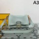 FENDI フェンデイ 2025FW 新作 高級感ショルダーバッグ レディース おしゃれ 人気モデル