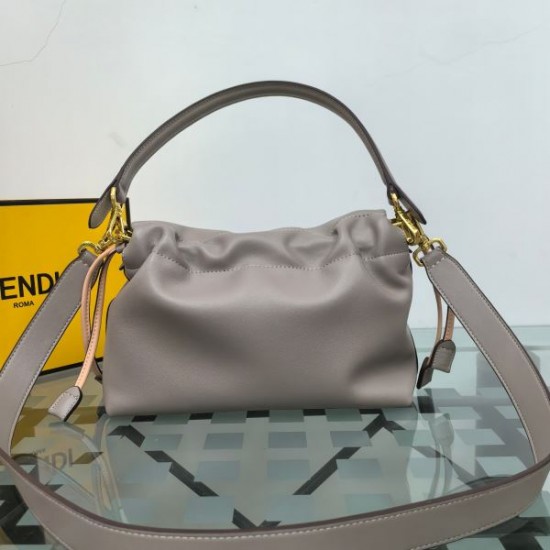 FENDI フェンデイ 2025FW 新作 高級感ショルダーバッグ レディース おしゃれ 人気モデル