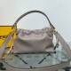 FENDI フェンデイ 2025FW 新作 高級感ショルダーバッグ レディース おしゃれ 人気モデル