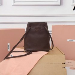 MIU MIU ミュウミュウ 2025FW 新作 上品バックパック レディース 高級感漂う 人気アイテム