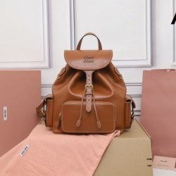 MIU MIU ミュウミュウ 2025FW 新作 高品質バックパック 大容量 おしゃれ 高級レプリカ