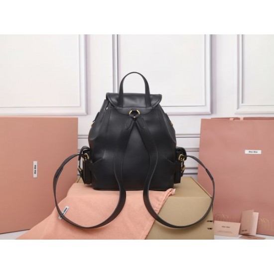 MIU MIU ミュウミュウ 2025FW 新作 高品質バックパック 大容量 おしゃれ 高級レプリカ