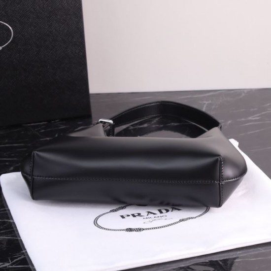 PRADA プラダ 2025FW 新作 大容量トートバッグ おしゃれ レディース 高品質モデル