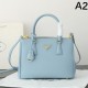 PRADA プラダ 2025FW 新作 人気トートバッグ 高級感 上品 おしゃれデザイン