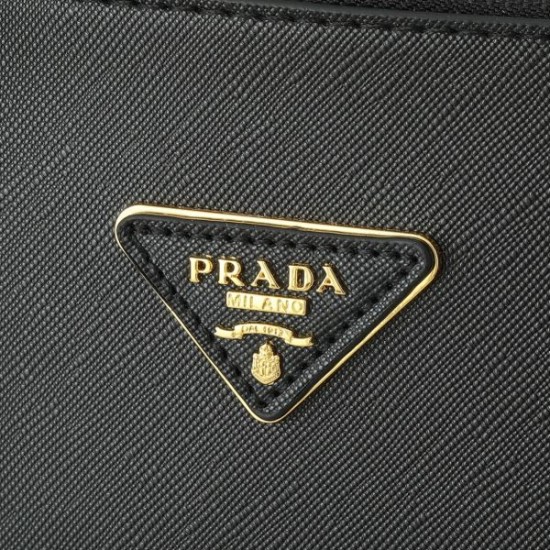 PRADA プラダ 2025FW 新作 人気トートバッグ 高級感 上品 おしゃれデザイン