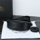 PRADA プラダ 2025FW 新作 大容量ショルダーバッグ 高級感漂う 通勤通学に最適