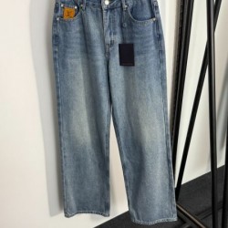 2025FW ジーンズ LOUIS VUITTON ルイヴィトン 洗練された大人カジュアル
