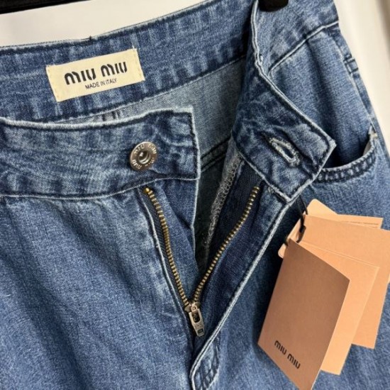 2025FW ジーンズ MIU MIU ミュウミュウ シンプルなのに存在感抜群