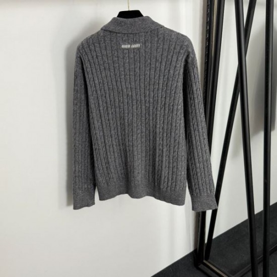 2025FW ニット MIU MIU ミュウミュウ お洒落度アップ 上質素材で注目度抜群