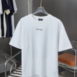 2025SS BALENCIAGA バレンシアガ トレンドロゴプリント 半袖Tシャツ モード系ユニセックスコーデ