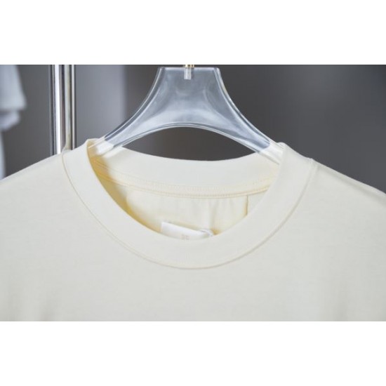 2025SS GIVENCHY ジバンシィ ロゴ刺繍入り 半袖Tシャツ シンプルながら存在感抜群